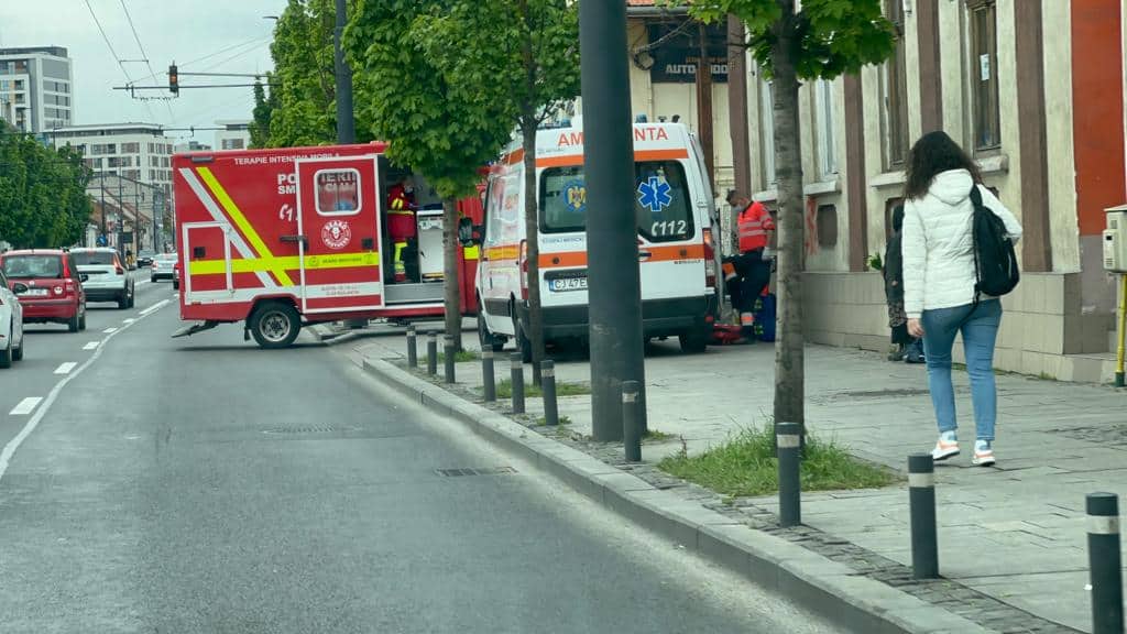Read more about the article Femeie în stop cardiac, pe Moților