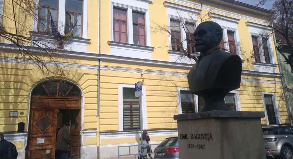 Read more about the article Garantat “Racoviță”. 11 absolvenți vor studia în străinătate