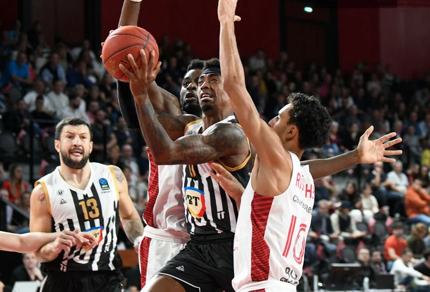 Read more about the article U-BT a fost învinsă de Bourg în Eurocup. A fost aproape de încă o revenire de poveste