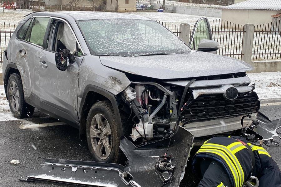 Read more about the article Accident în Bucea. O femeie transportată la spital