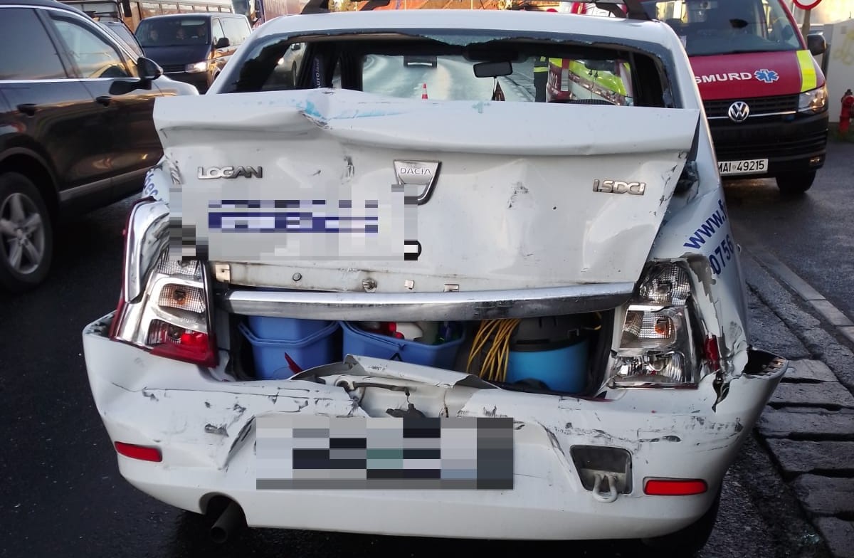 Read more about the article Și-a început ziua cu un accident. A blocat traficul din Florești