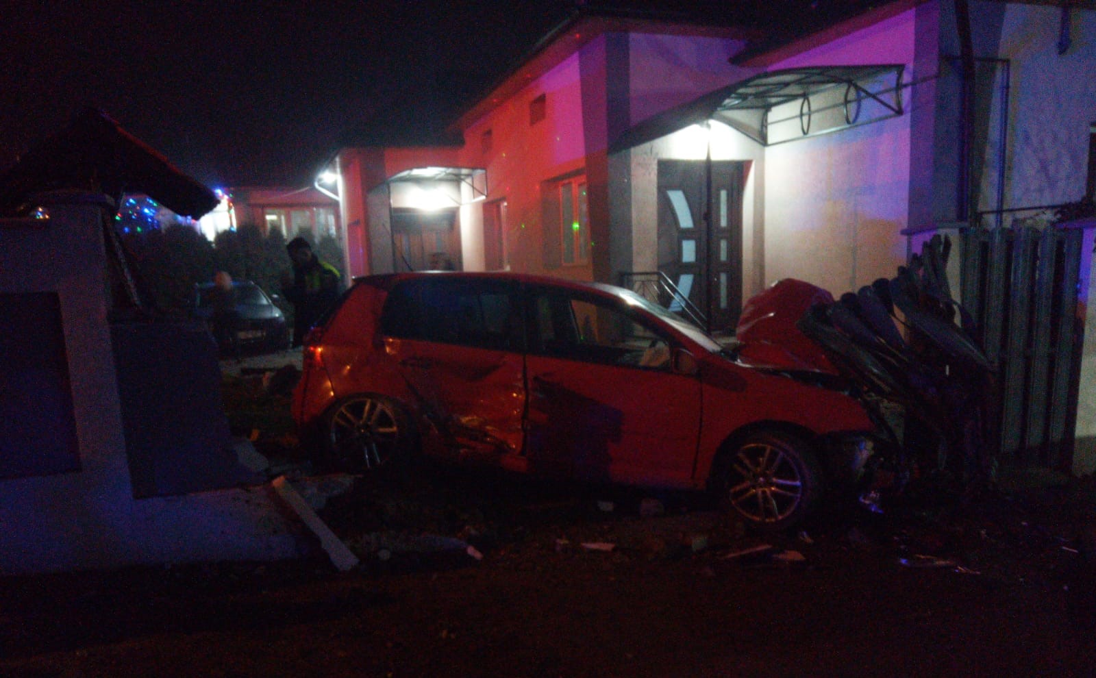 Read more about the article O tânără de 20 de ani a fost transportată la spital, după un accident rutier