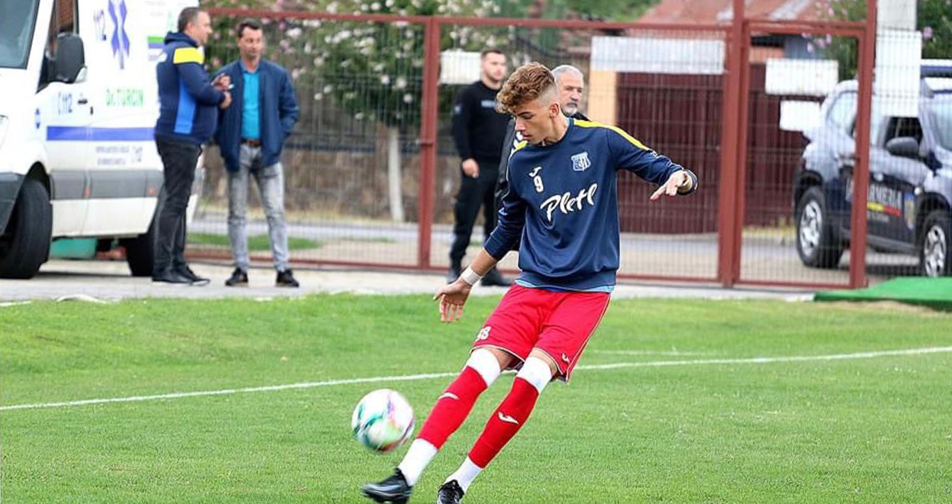 Read more about the article Noul an începe cu un transfer la CFR Cluj