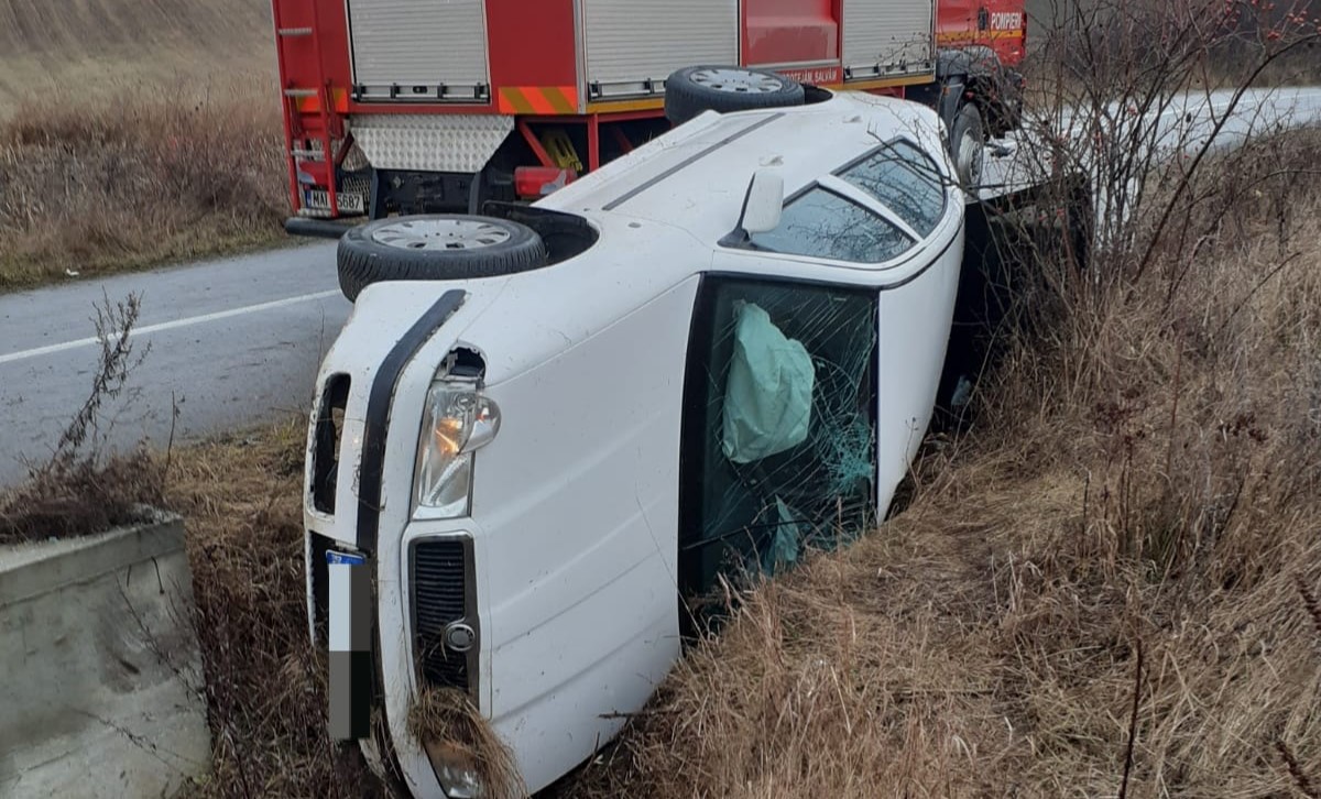 Read more about the article Accident într-un sătuc. Un bărbat a fost transportat la spital