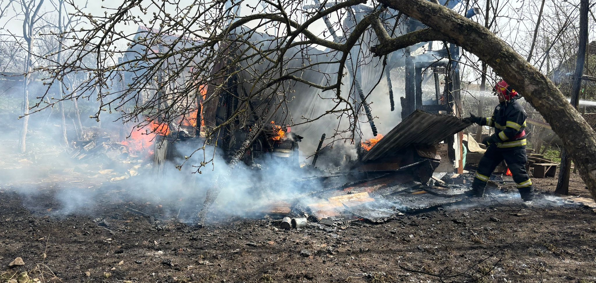 Read more about the article A luat foc o bucătărie din localitatea Mărtinești