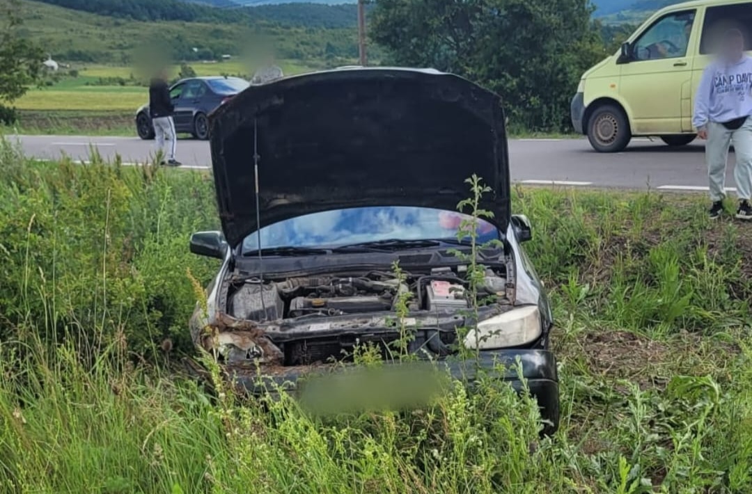 Read more about the article Accident în Deușu. O femeie a fost prinsă sub roțile mașinii