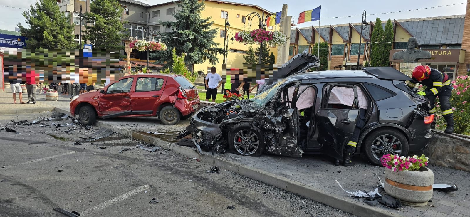Read more about the article Accident în Gilău. Au fost transportate la spital două persoane