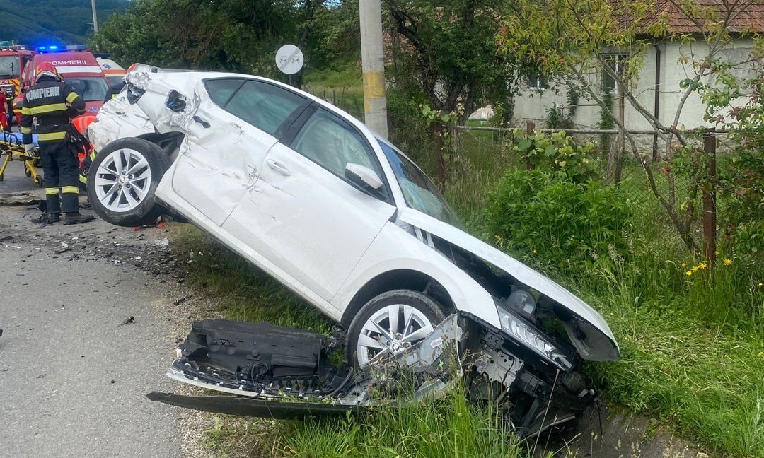 Read more about the article Accident în localitatea Vânători. Două femei au primit îngrijiri medicale