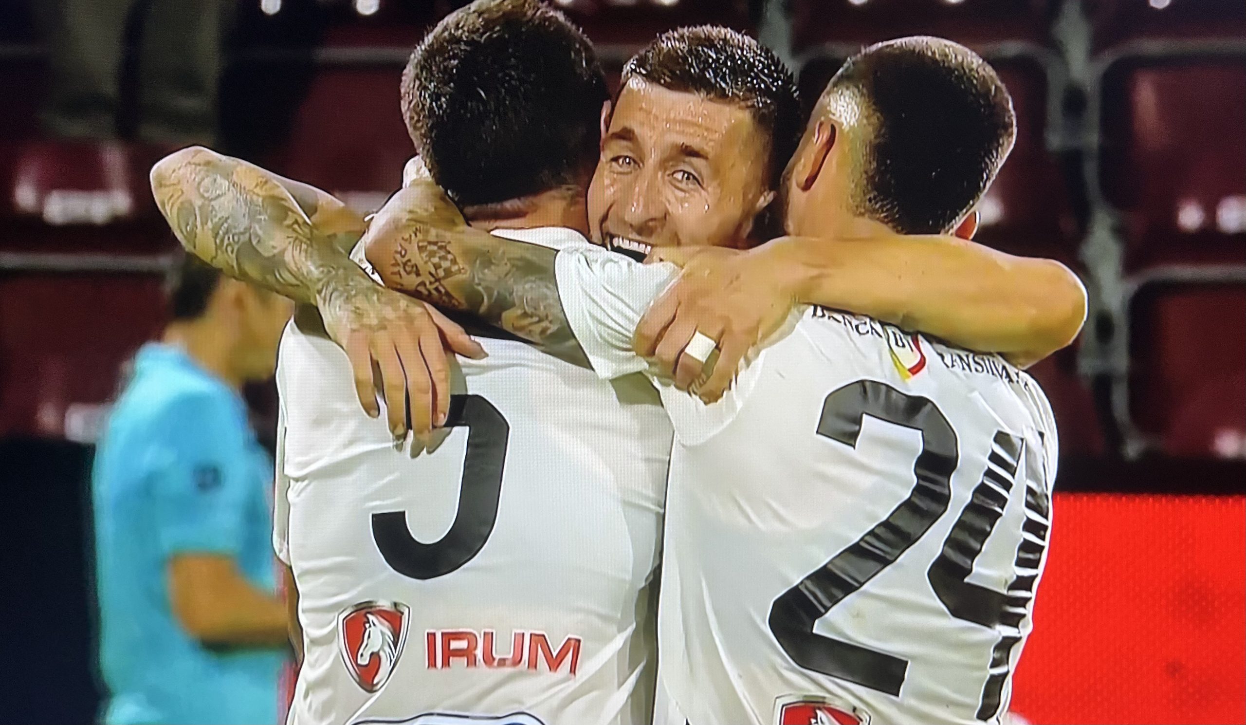 Read more about the article Surpriză în Gruia! “U” învinge CFR, 3-2, și rămâne neînvinsă în Superligă