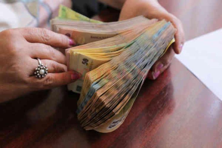 Read more about the article Seducea șoferii și le fura banii