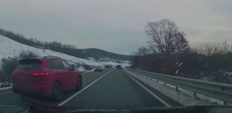 Read more about the article O șoferiță era pe cale să provoace un accident pe un drum clujean