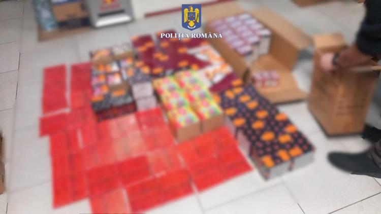 Read more about the article Petarde și artificii confiscate de polițiști. Se vindeau pe internet