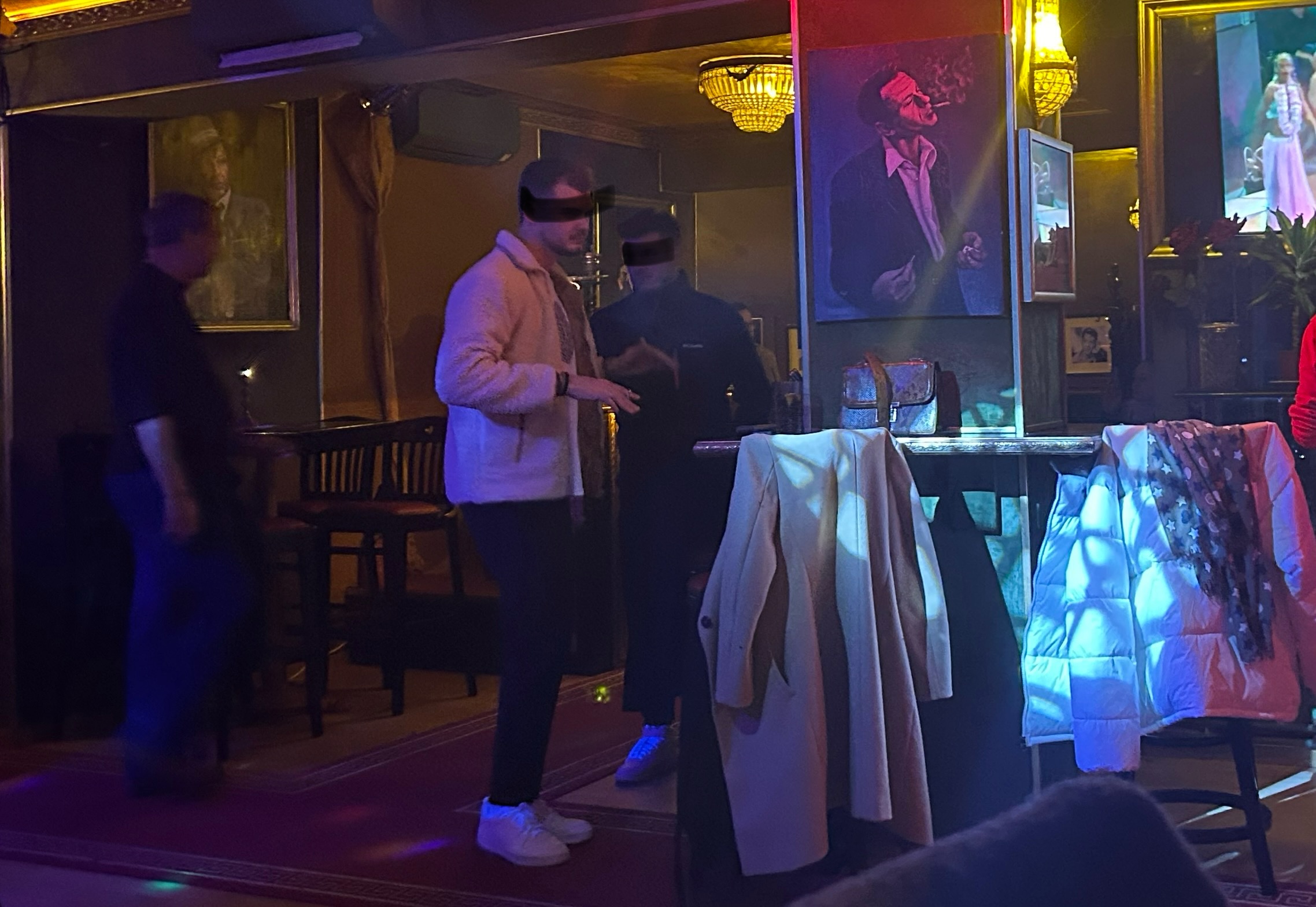 Read more about the article Clubul din Cluj unde se fumează fără restricții, la 9 ani de la intrarea în vigoare a legii antifumat