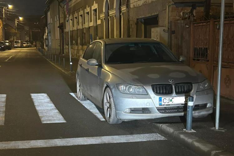 Read more about the article Parcare de milioane pe trecerea de pietoni. „Aia-i, patroane! Beton ai lăsat-o în drum”