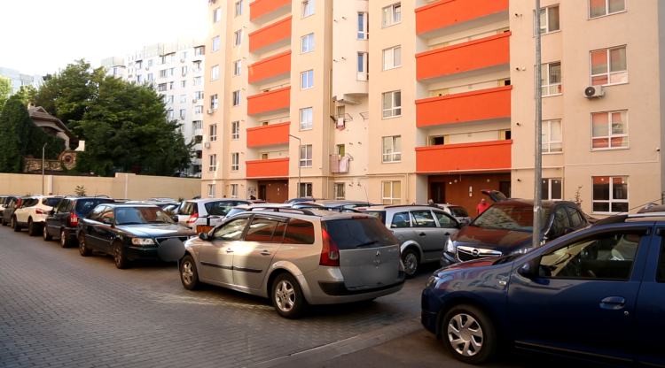 Read more about the article O stradă din Cluj a devenit loc de întâlnire și adăpost pentru oamenii dubioși. “Acum două zile, chiar mi-am găsit portbagajul mașinii forțat de trei ori”