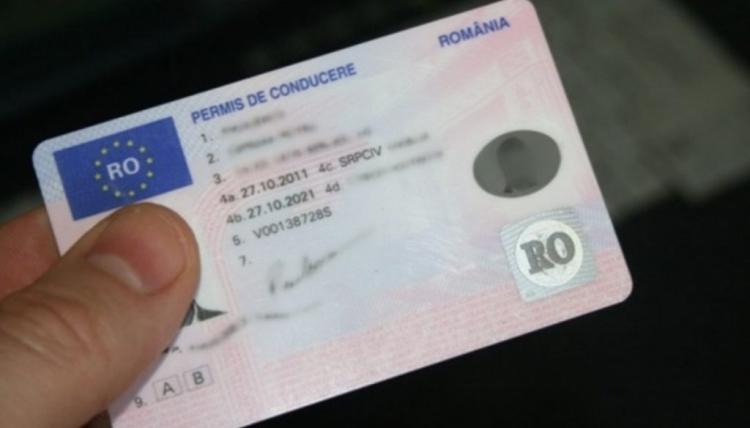 Read more about the article S-a crezut isteț. I-a fost reținut permisul, dar l-a declarat furat ca să primească altul