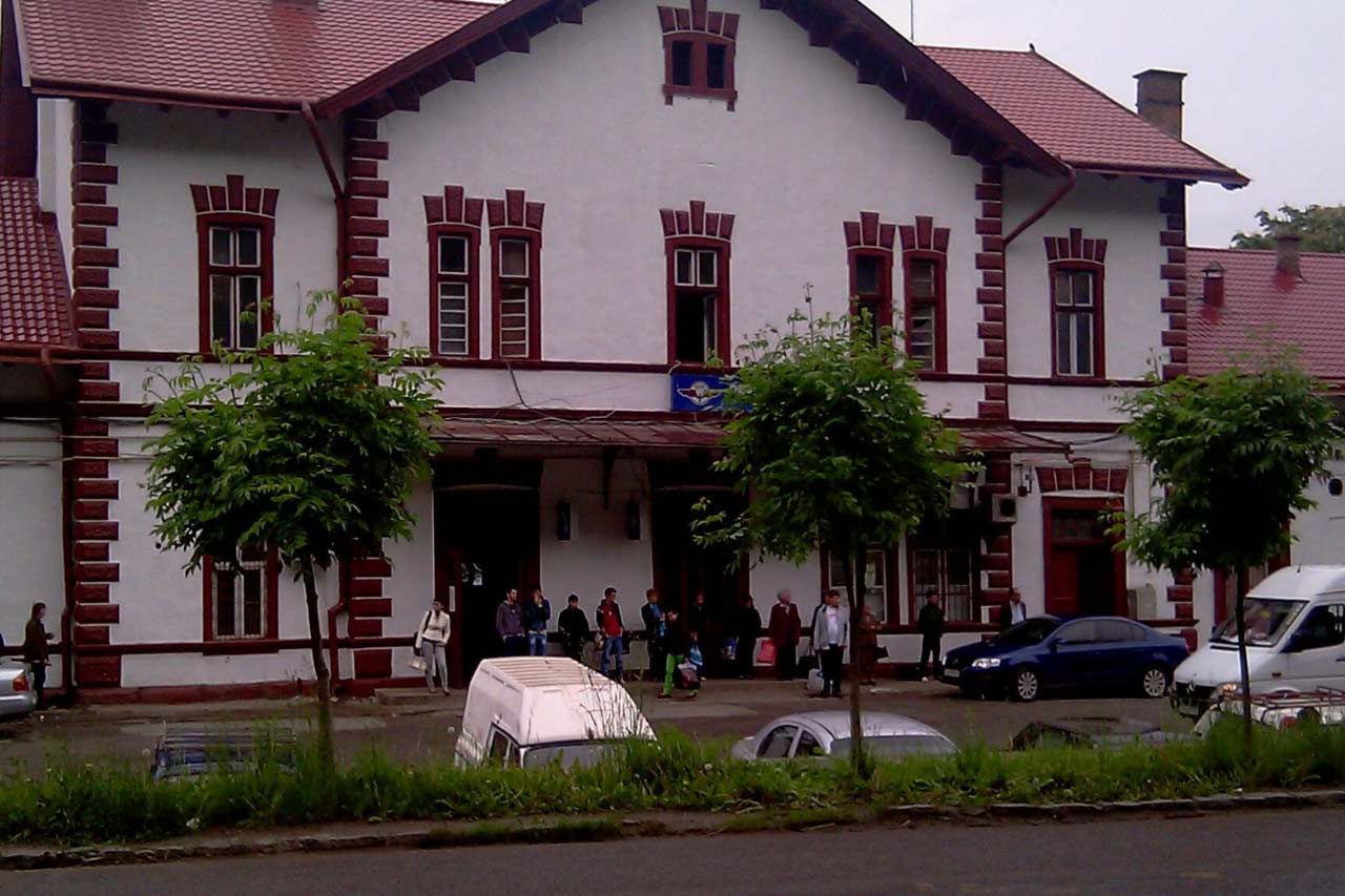 Read more about the article Furt într-o gară din județul Cluj. Un bărbat a rămas peste noapte fără geacă, bani și telefon