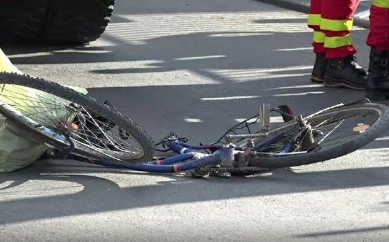 Read more about the article TRAGEDIE CLUJ. Un bărbat pe bicicletă s-a prăbușit brusc în timp ce se deplasa prin centrul orașului. Medicii nu l-au putut salva