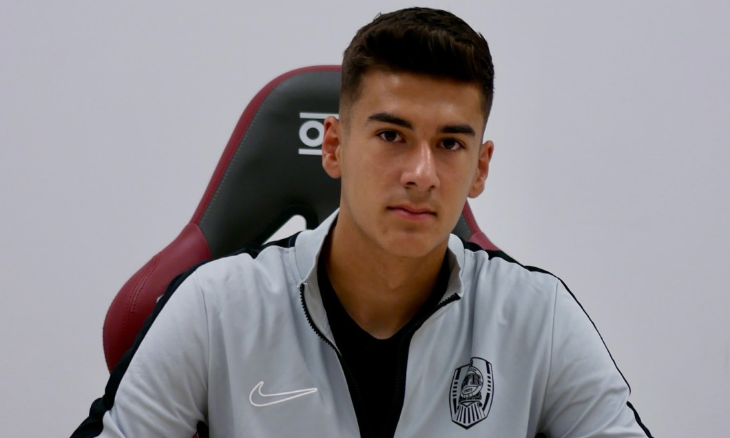 Read more about the article Gata! A semnat cu CFR Cluj! Vestea anunțată de conducerea clubului din Gruia