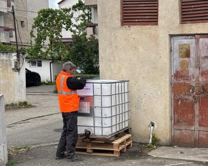 Read more about the article Trei zile fără apă într-un municipiu din județul Cluj. Primăria anunță că amplasează 40 de rezervoare în oraș