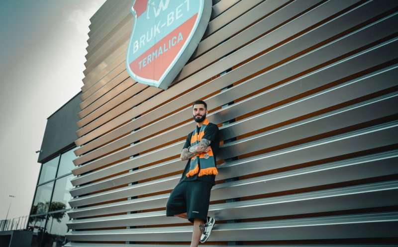 Read more about the article VIDEO. Radu Boboc, fostul jucător al ”U” Cluj, prezentat oficial la noua sa formație din Polonia