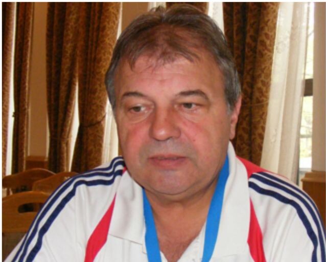 Read more about the article Meci caritabil între foști jucători ai Naționalei și Universității Cluj. Solidaritate pentru dr. Dan Dragoș Crăciun