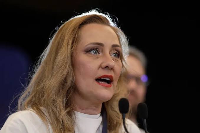 Read more about the article Elena Lasconi, fosta candidată la funcția de președinte al României, a fost operată de urgență la o clinică din Cluj