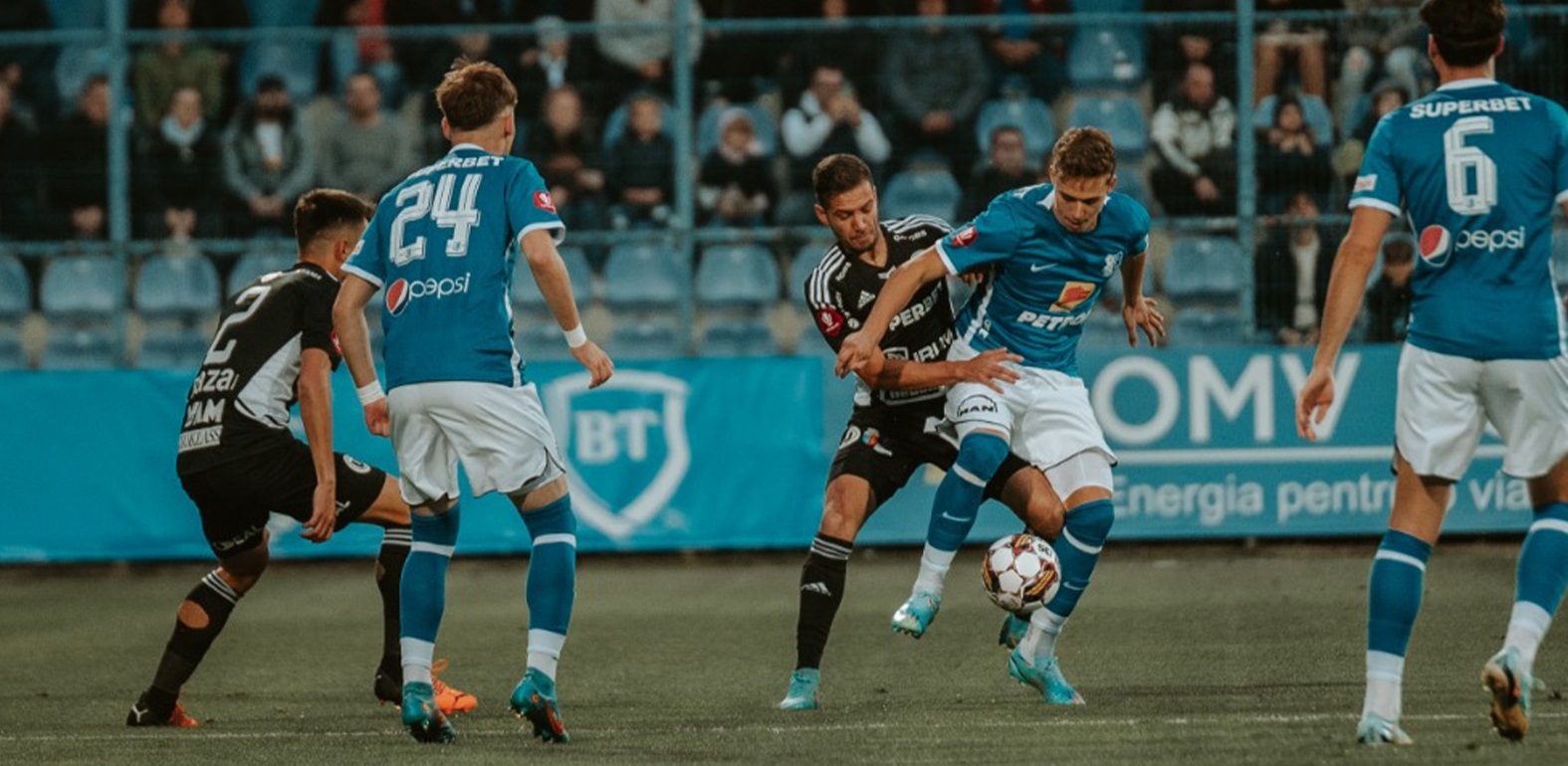 Read more about the article Farul Constanța vs ”U” Cluj. „Studenții” caută primul succes pe terenul dobrogenilor de la revenirea în Superligă