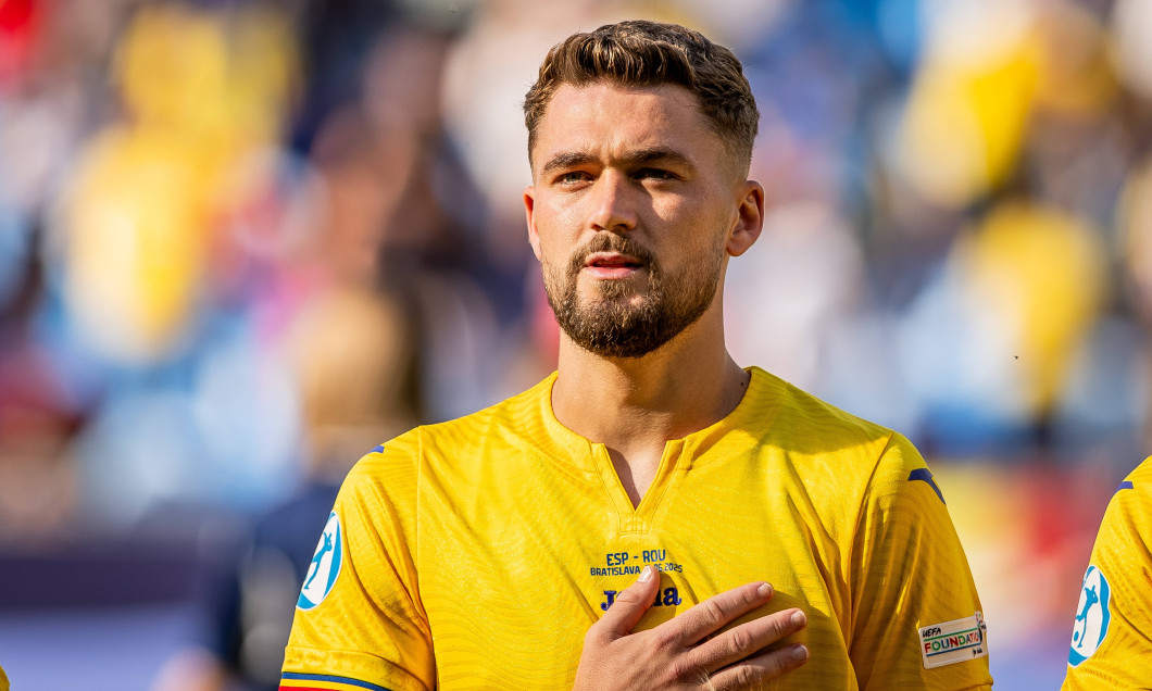 Read more about the article CFR Cluj dă lovitura! Gruparea din Gruia semnează cu un mijlocaș de la FCSB