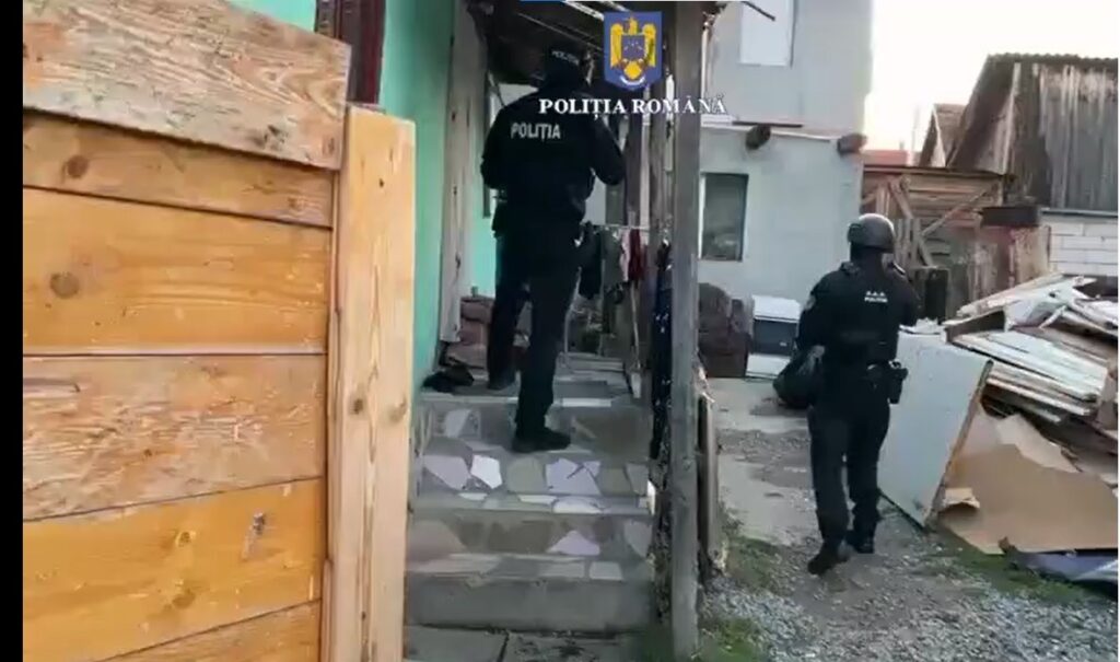 Read more about the article VIDEO. Trei bărbați au fost arestați în urma unui conflict rutier din cartierul Grigorescu