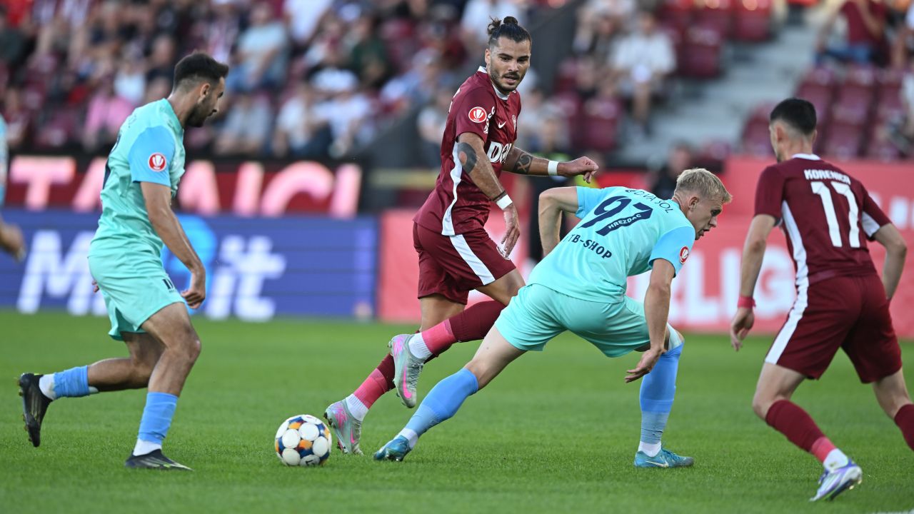 Read more about the article CFR Cluj, în vrie. S-a împiedicat acasă cu UTA. La echipa din Gruia au debutat și vedetele Zouma și Slimani