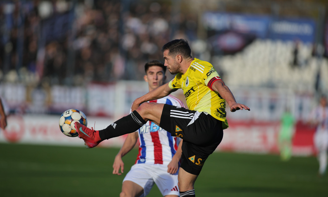 Read more about the article Alex Chipciu, show după meciul de 111 minute de la Galați: „Îmi trebuiau picioare noi după cât am stat” + „La ultimul gol, dacă era anulat, cădea casa pe noi”