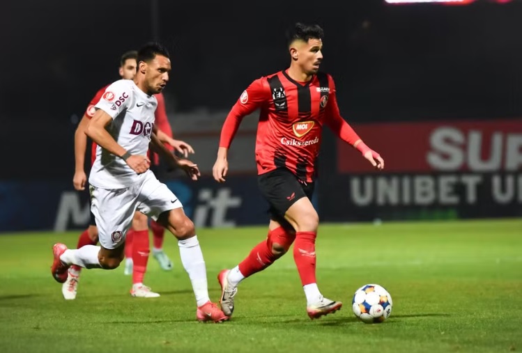 Read more about the article Final nebun de meci între Csikszereda și CFR Cluj! Penalty pentru gazde în minutul 90+7