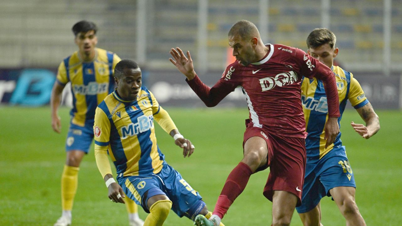 Read more about the article CFR Cluj pierde la Ploiești după un meci în care n-a jucat nimic. Andrea Mandorlini, pe făraș