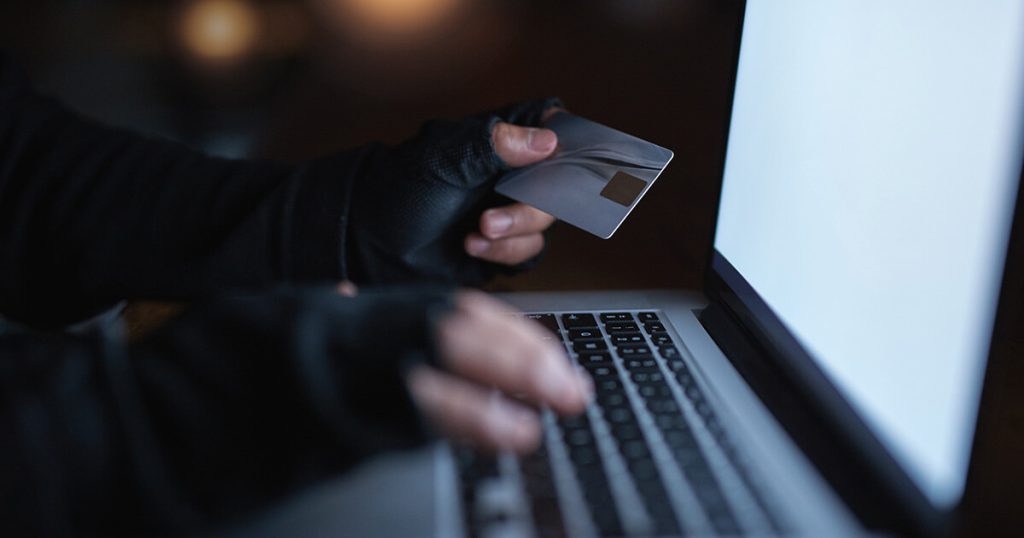 Read more about the article Fraudele digitale au explodat. Clujul se numără printre țintele preferate ale escrocilor care folosesc identități false și deepfake-uri