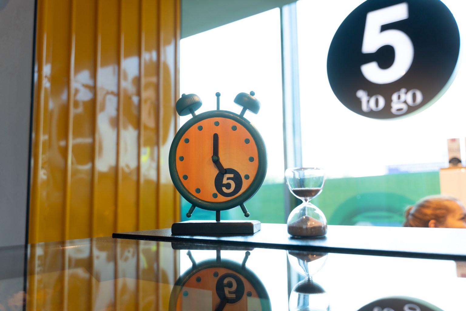 Read more about the article Clujul devine noul hub al cafelei: „5 to go” deschide a doua academie din țară și anunță noi delicii în meniu