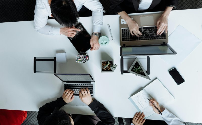 Read more about the article Orașul-magnet pentru specialiști: salarii peste medie și cerere mare în domenii cheie