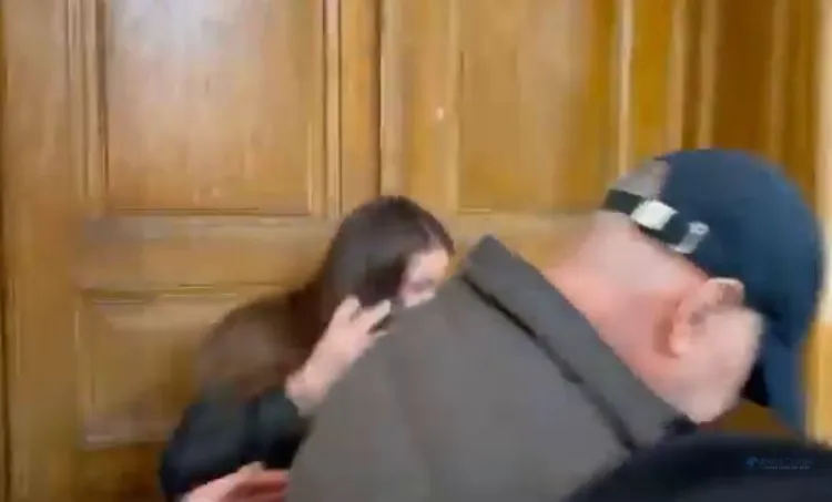 Read more about the article Șeful ARR, Cristian Anton, rămâne în arest. Incident violent cu o jurnalistă la ieșirea din instanță