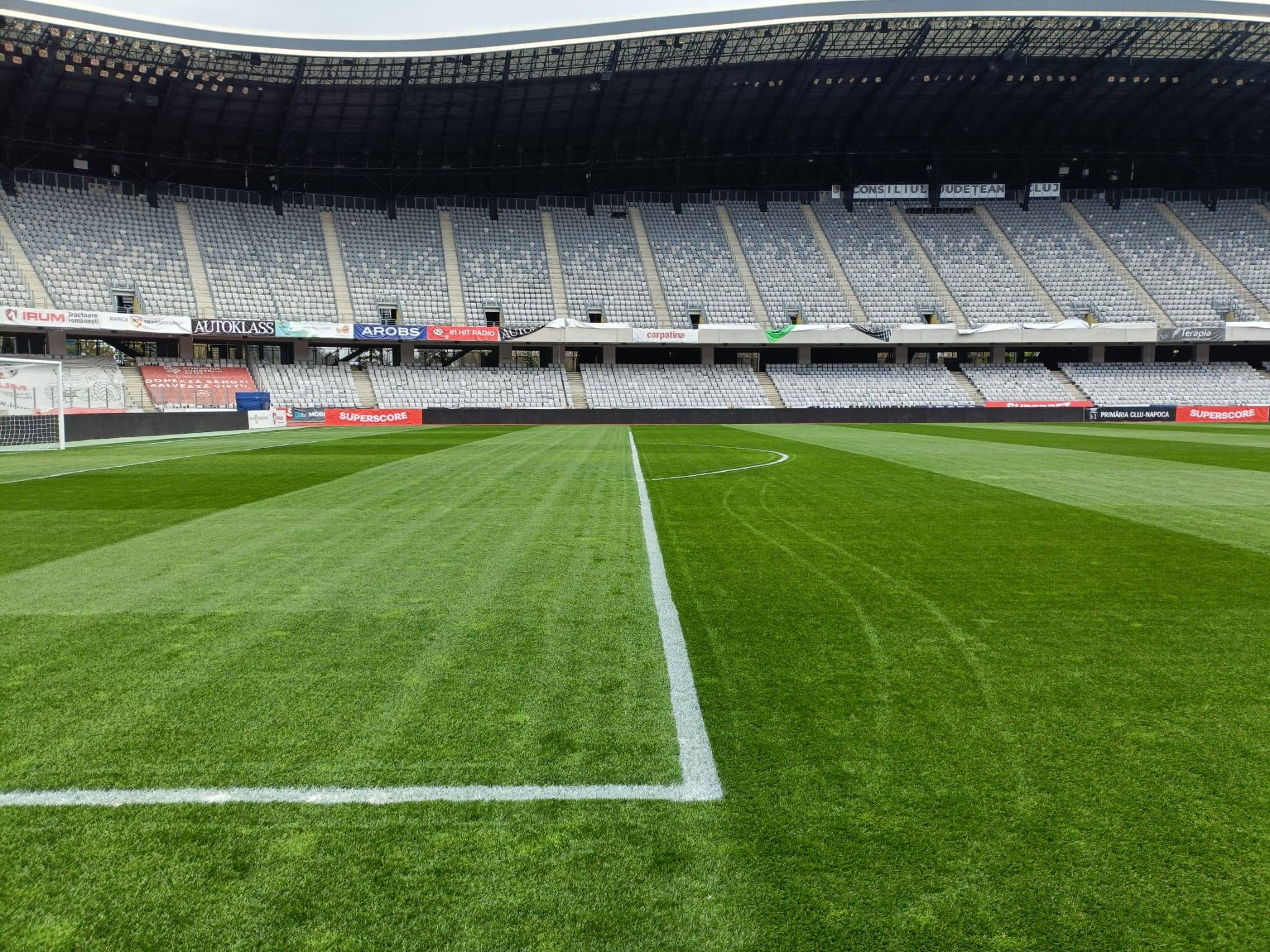 Read more about the article Consiliul Județean a atribuit contractul pentru montarea unui gazon hibrid pe Cluj Arena