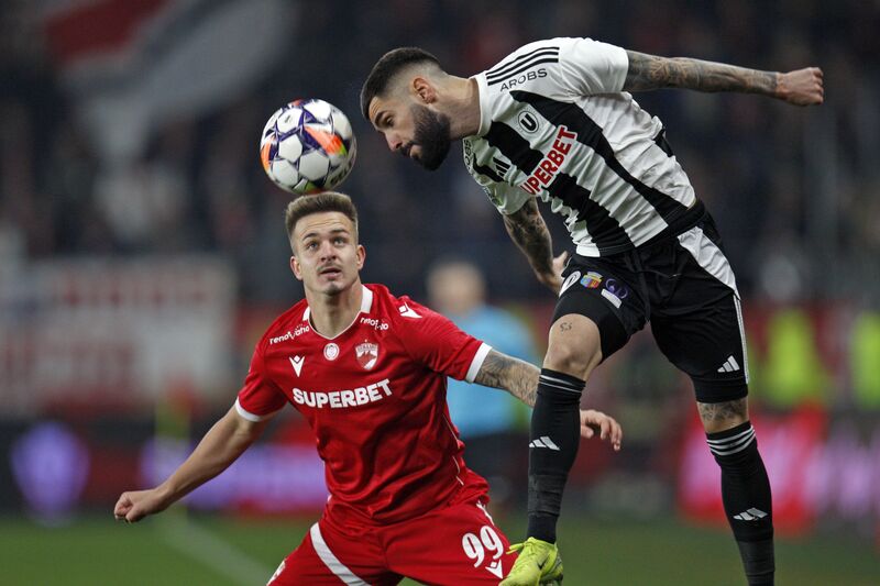 Read more about the article AVANCRONICĂ. Dinamo vs. ”U” Cluj: încă un test pentru „studenți” în episodul 104 din confruntările cu „câinii roșii” pe prima scenă