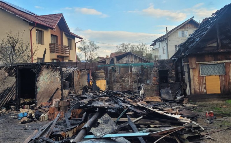 Read more about the article Incendiu devastator într-o gospodărie din Cluj-Napoca. Pompierii au intervenit cu două autospeciale și o ambulanță SMURD
