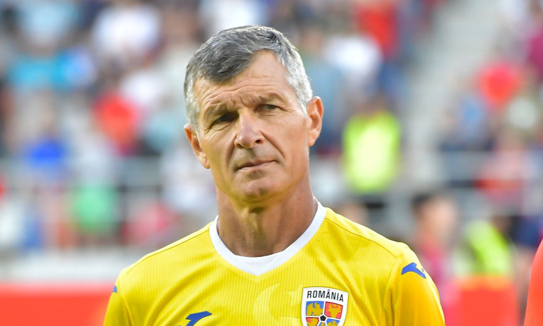 Read more about the article Ioan Ovidiu Sabău, ofertat de FRF pentru o funcție importantă