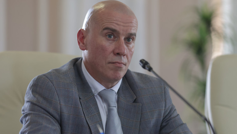 Read more about the article Ministrul care și-băgat p*la în interesul național și-a dat demisia! Chiar și-a așa, a făcut-o la presiunea partidului