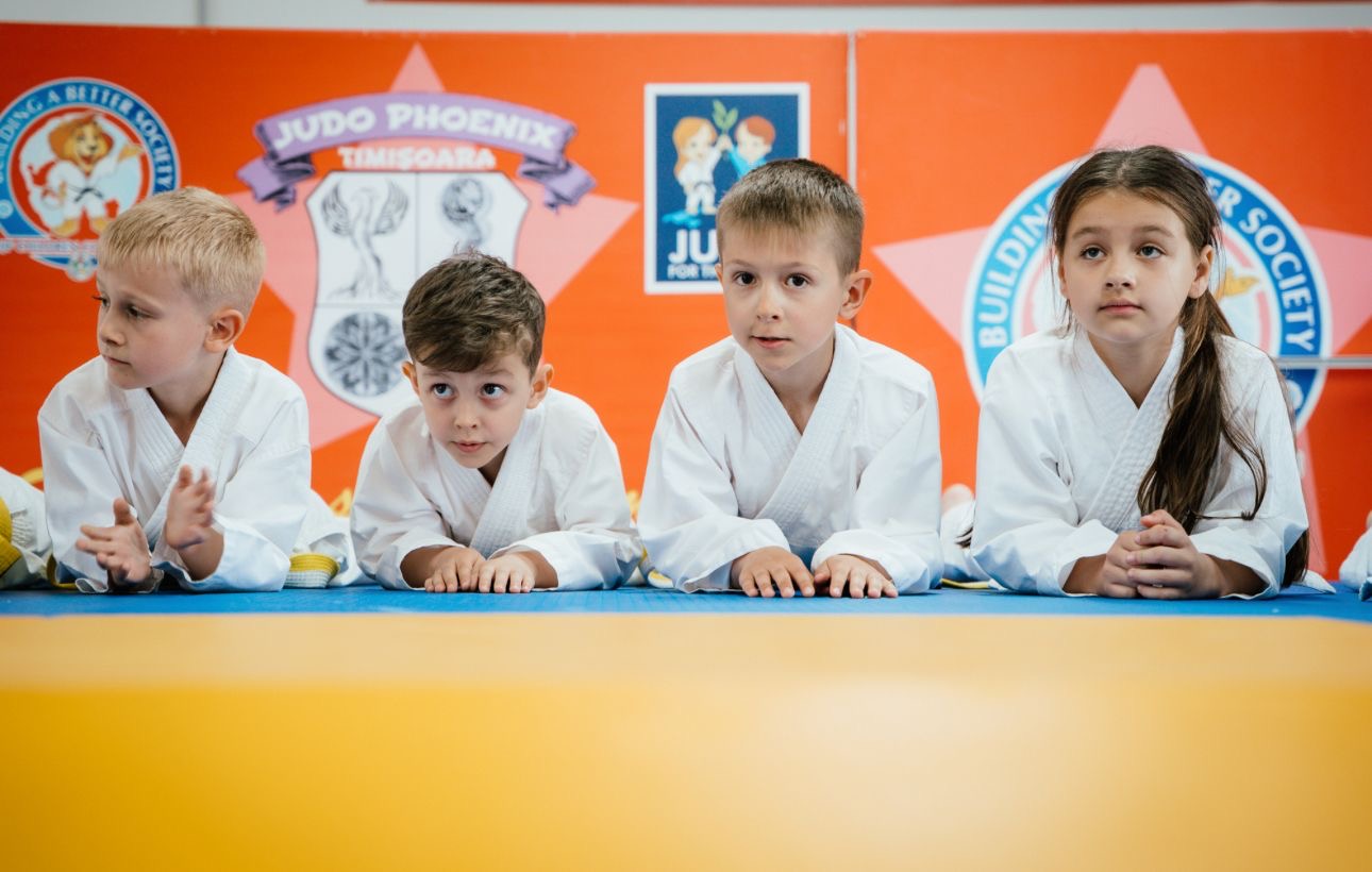 Read more about the article Noul dojo de judo din Florești și-a deschis porțile de Ziua Copilului. La inaugurare a participat și președintele Federației Române de Judo