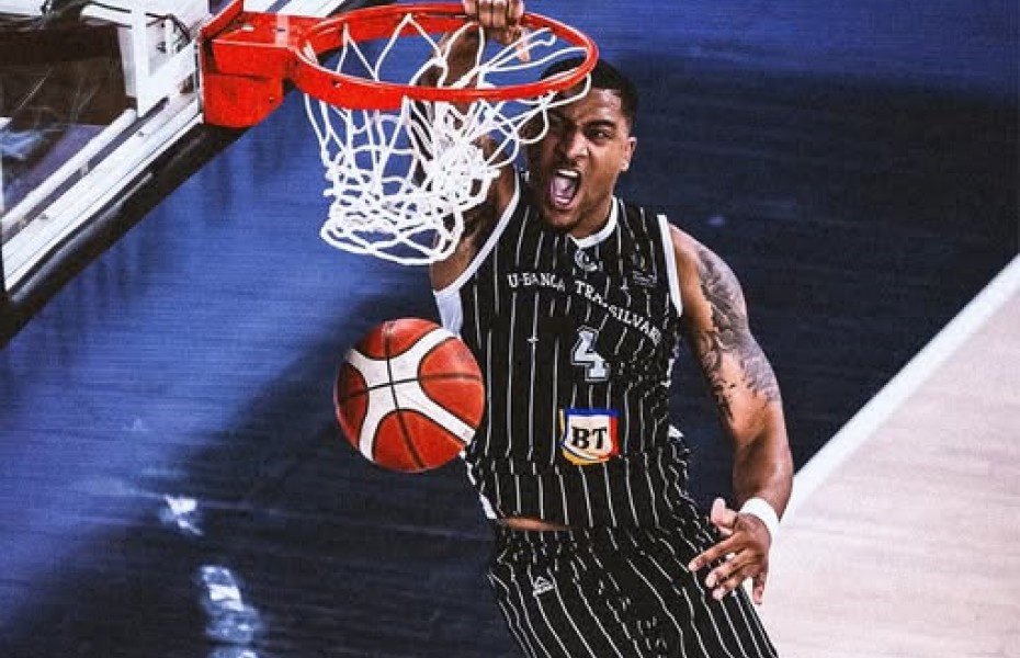 Read more about the article Daron Russell, MVP-ul finalei, dar eroul serii a fost Ceaser cu capacul care a scris istorie