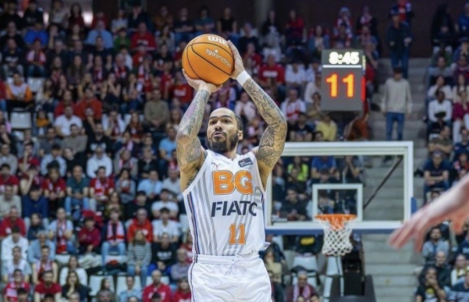Read more about the article TRANSFER. Americanul Otis Livingston a semnat cu U-BT și va face parte din lotul echipei în sezonul 2026/27