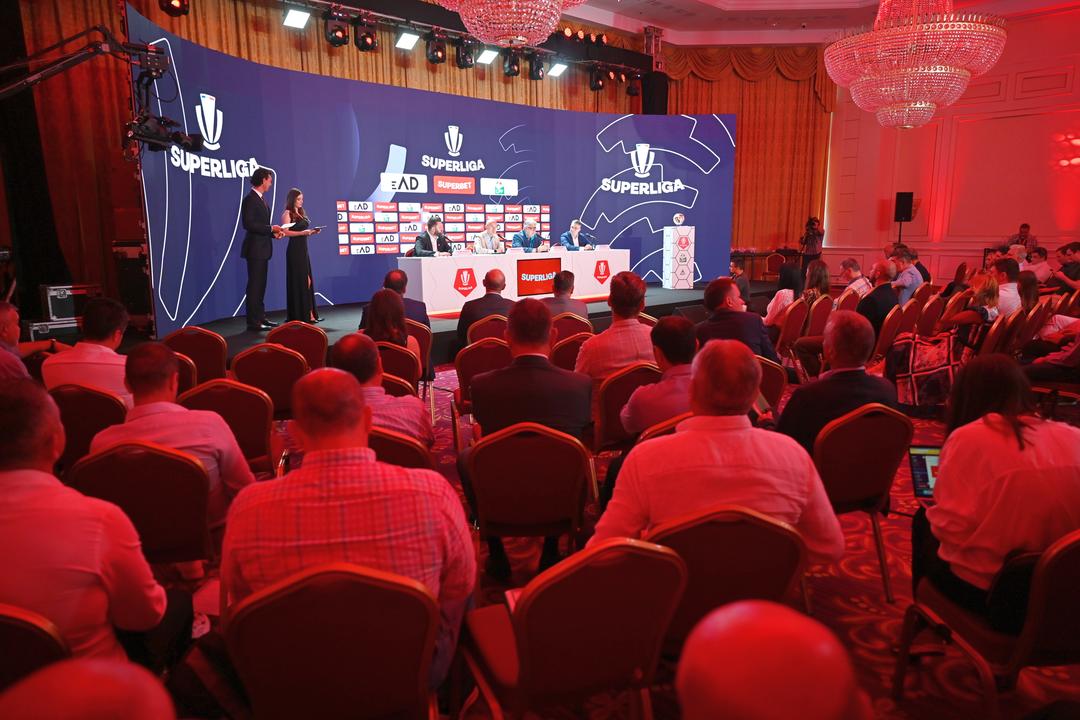 Read more about the article CFR și “U”, tratate special la tragerea la sorți! Deac, vedeta evenimentului de vineri de la Marriott