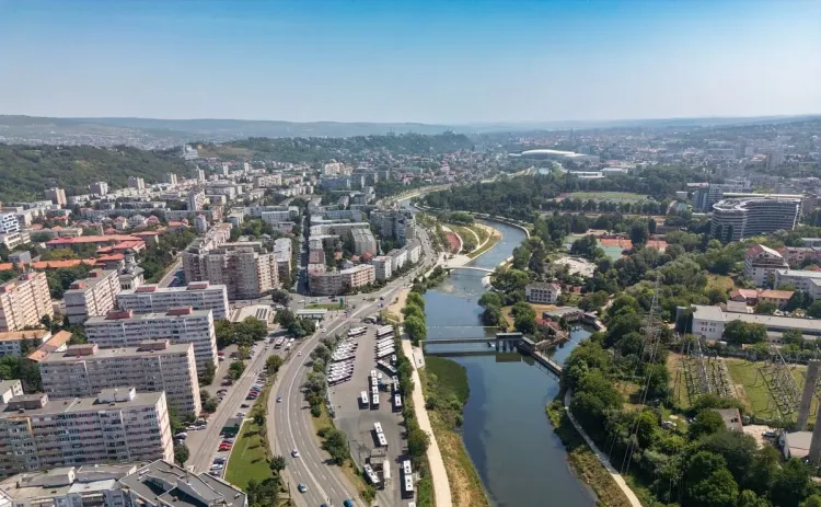 Read more about the article Percepție vs. realitate: ce spune un influencer cu 355.000 de urmăritori despre cartierele „problemă” ale Clujului