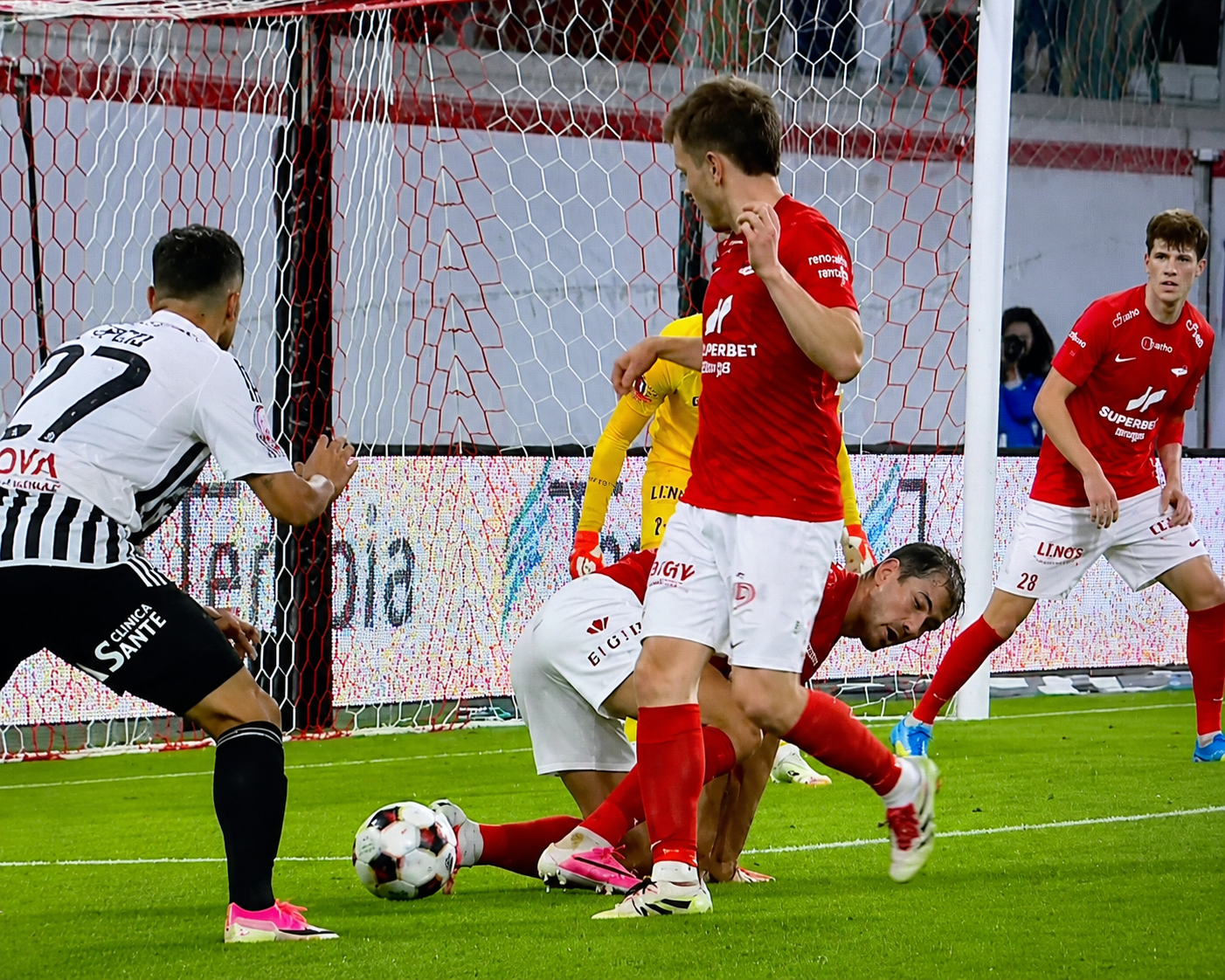 Read more about the article Urma scapă turma. Un 2-2 cât o victorie pentru „U”
