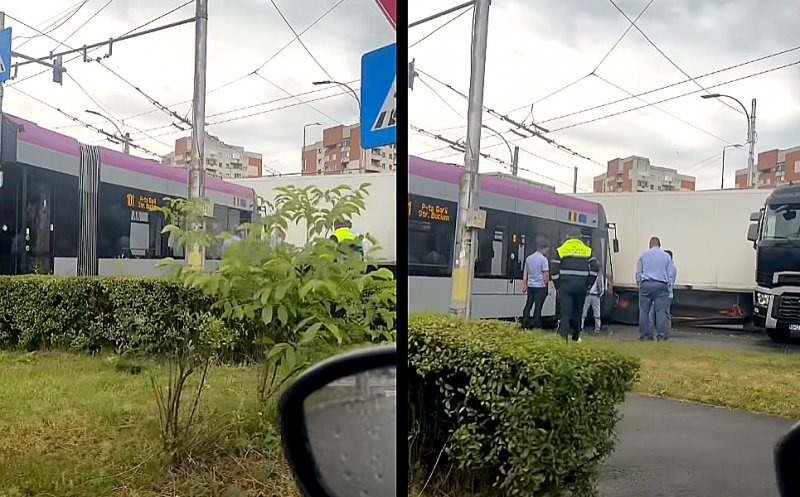 Read more about the article Accident între un tramvai și un TIR lângă Podul Calvaria. Trafic blocat. „Eu nu înțeleg, tramvaiele n-au sisteme de frânare?”